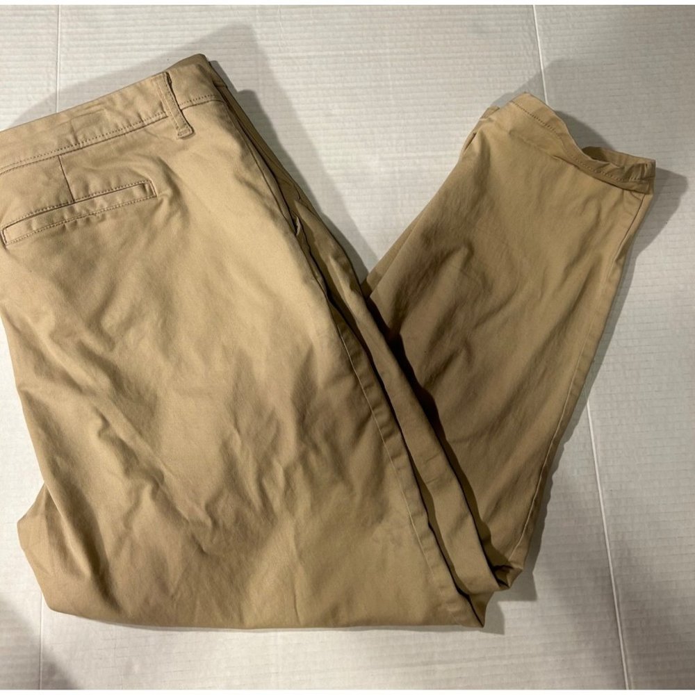 Liz Claiborne Classic Dress Khaki Pants Womens Size 12 Career Pockets Chino